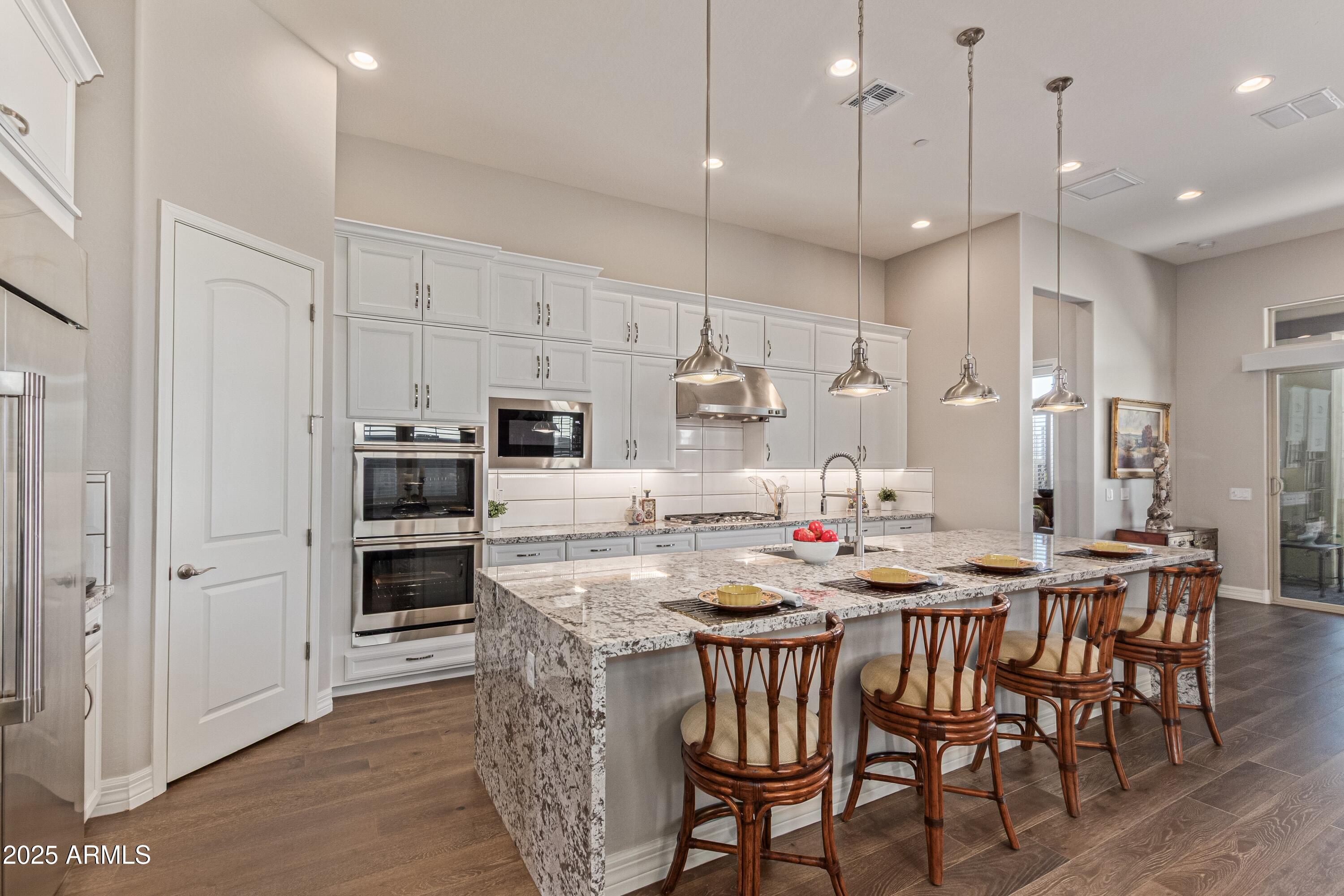 Property Photo: 38500 N School House Road 17 AZ 85331