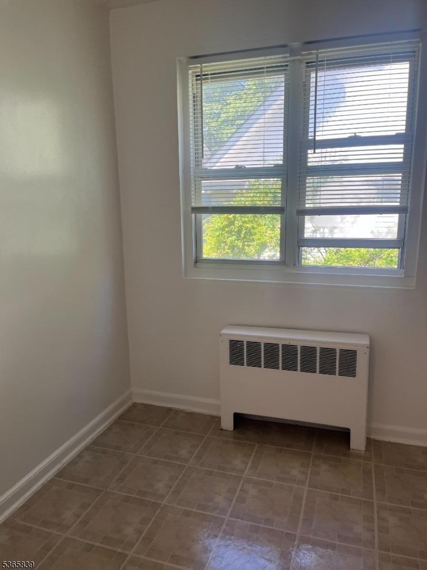 Property Photo:  258 S Orange Ave 4A  NJ 07079 