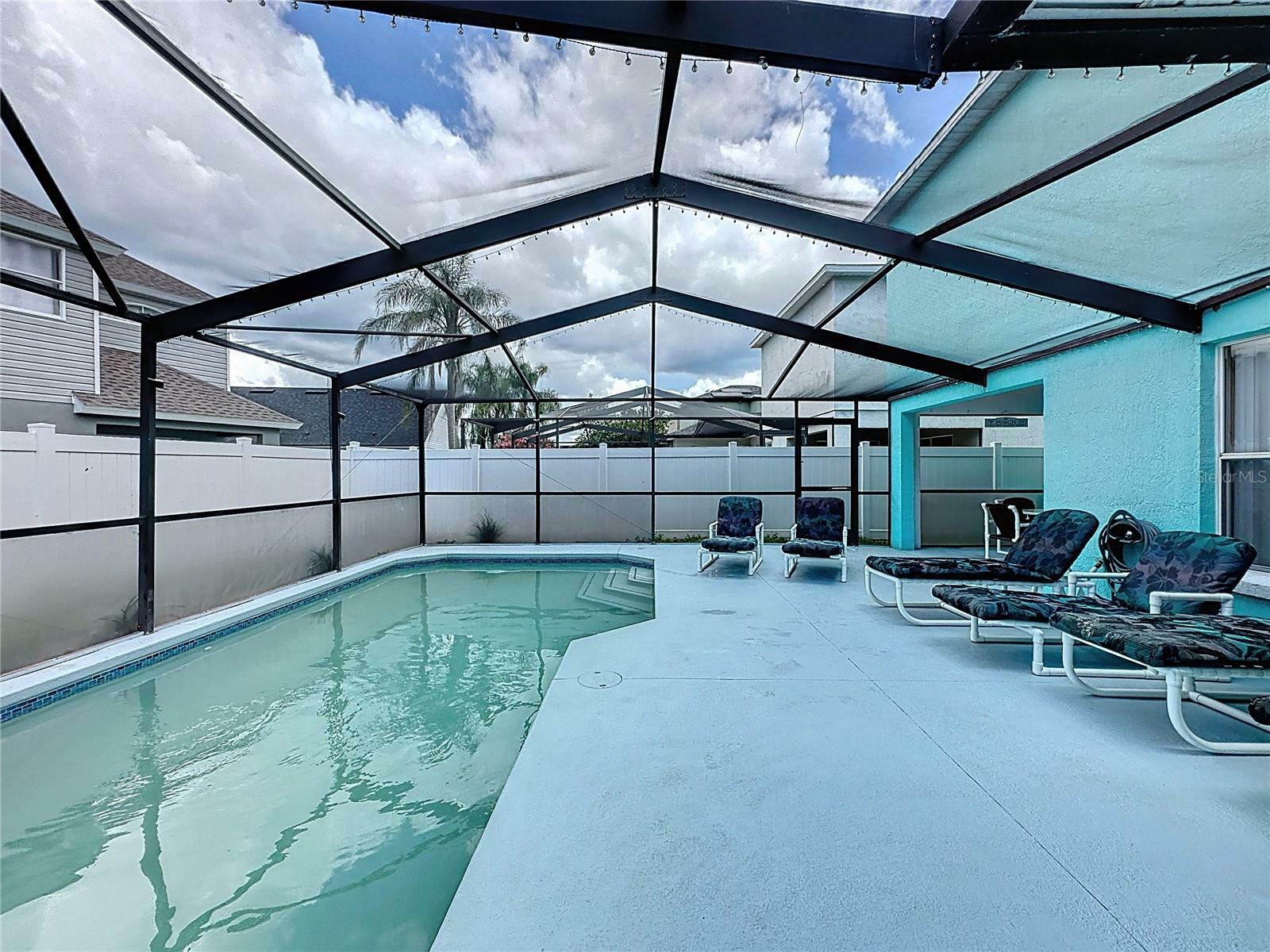 Property Photo: 336 Hollingshead Loop FL 33896