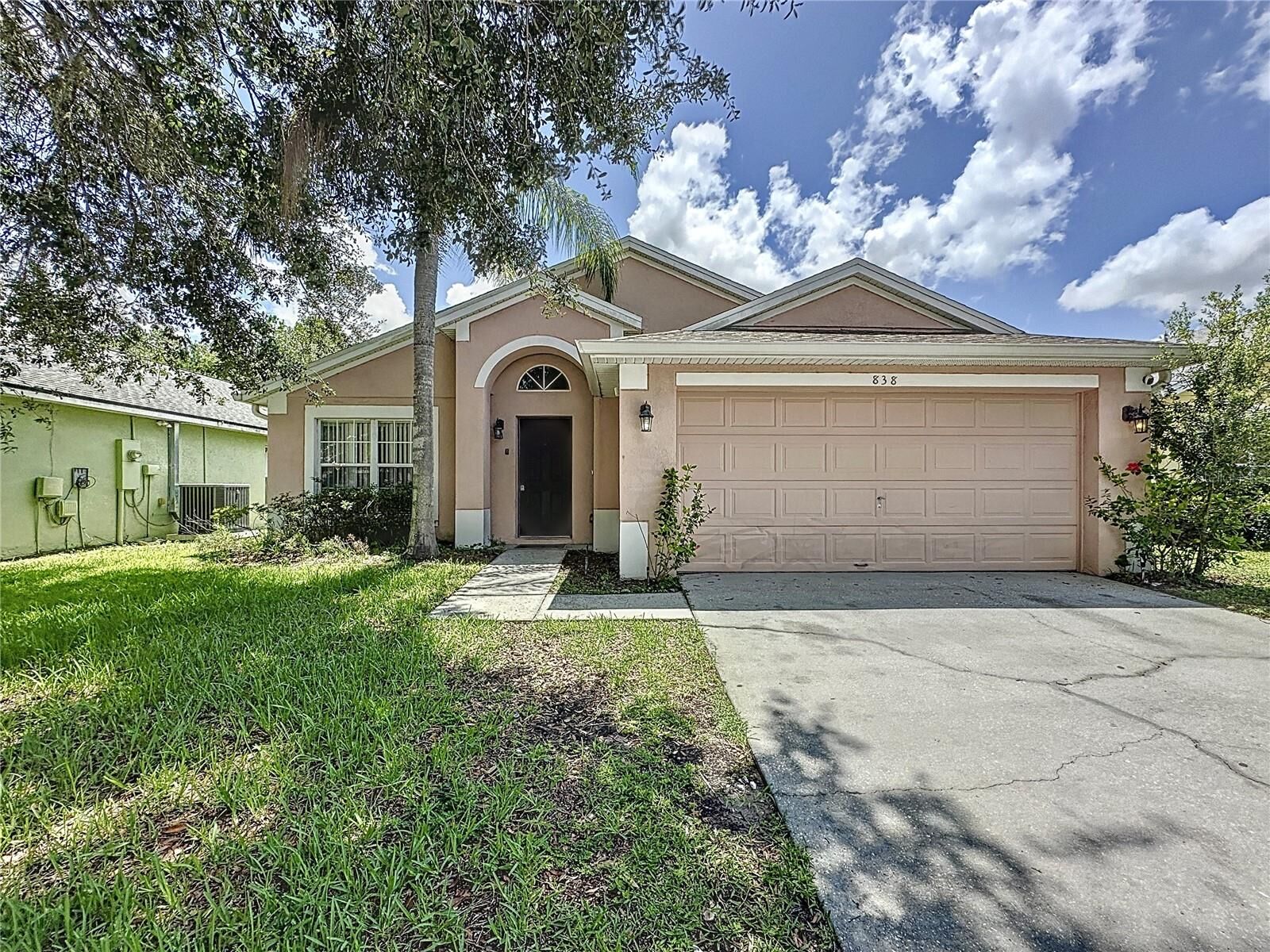 Property Photo:  838 Sandy Ridge Drive  FL 33896 