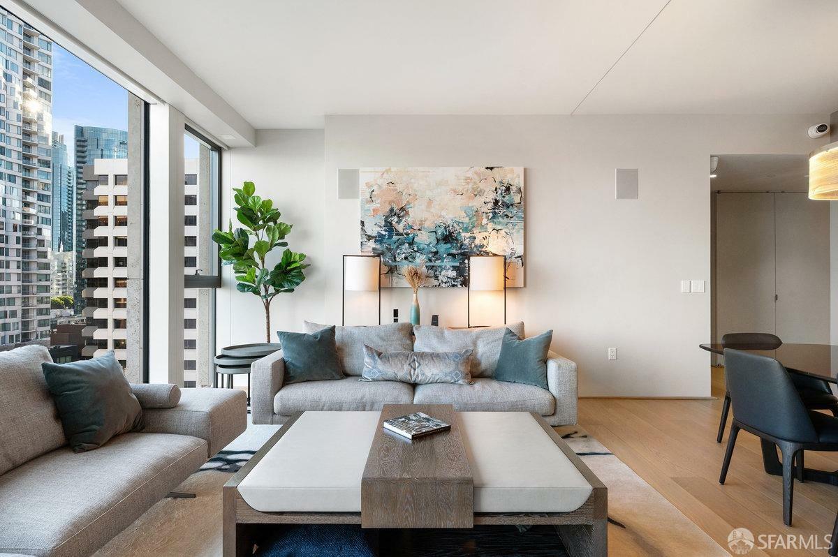 Property Photo:  1 Steuart Lane 1502  CA 94105 