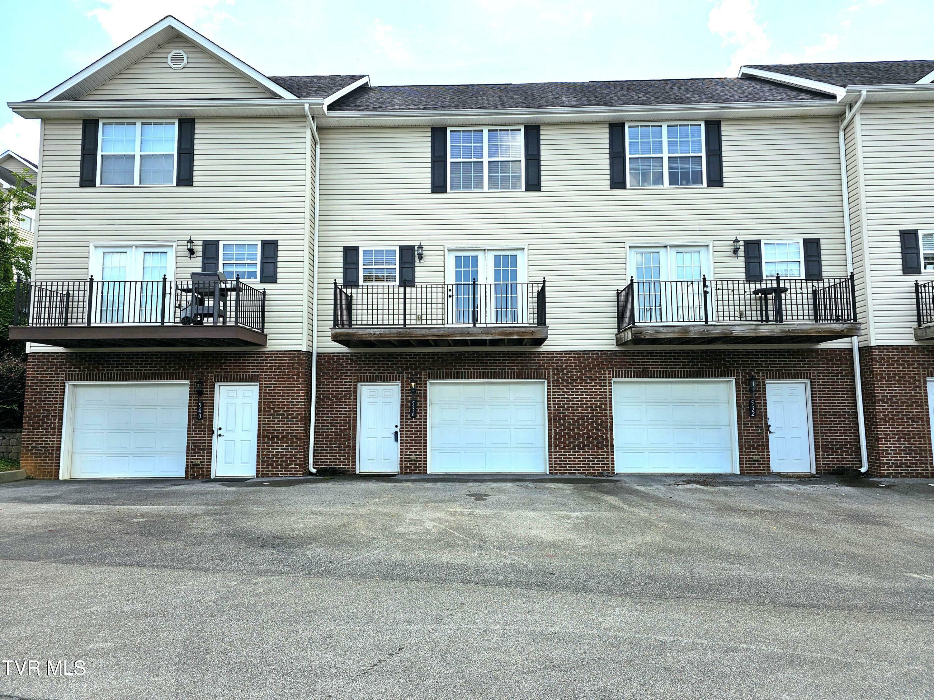 Property Photo: 536 Grays Pointe Court TN 37615