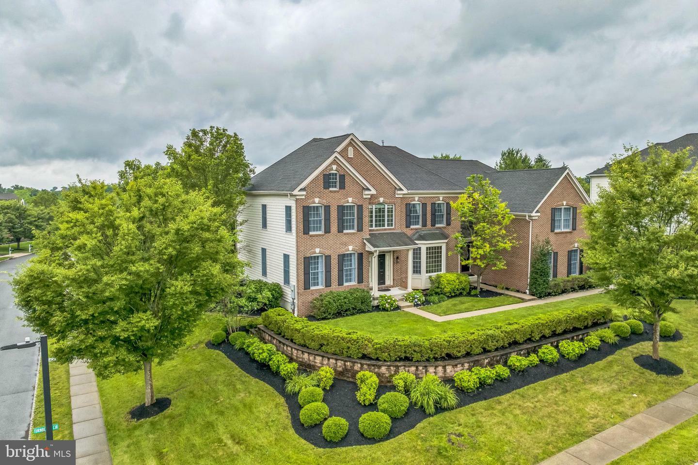 Property Photo: 970 Turnberry Circle PA 19473