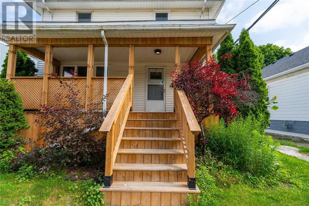 Property Photo: 232 Davis Street ON N7T 1B3