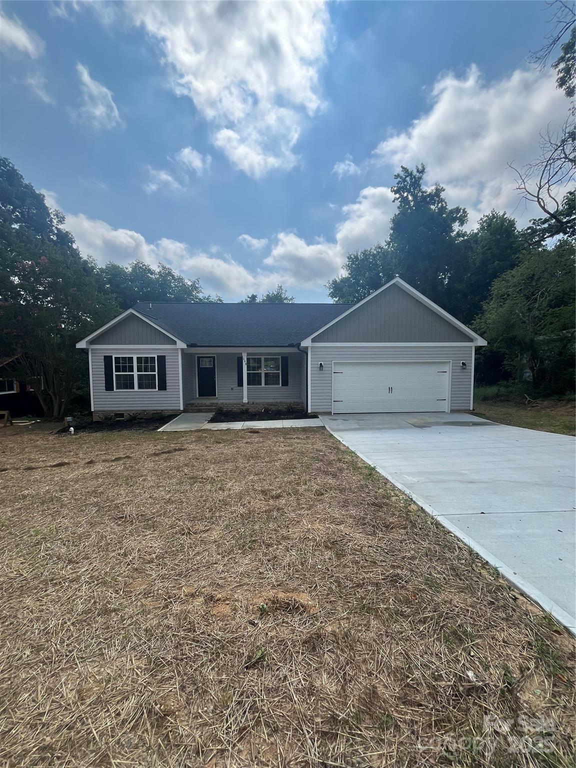 Property Photo: 268 Hatley Circle NE NC 28025