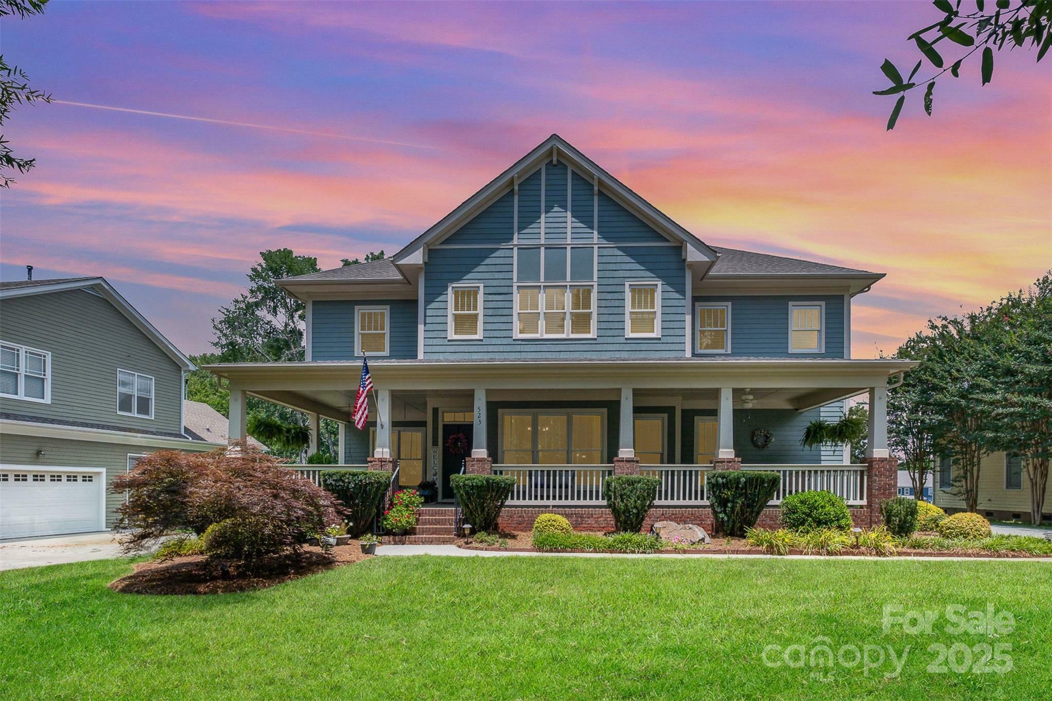 Property Photo: 523 North Oak Drive NC 28078