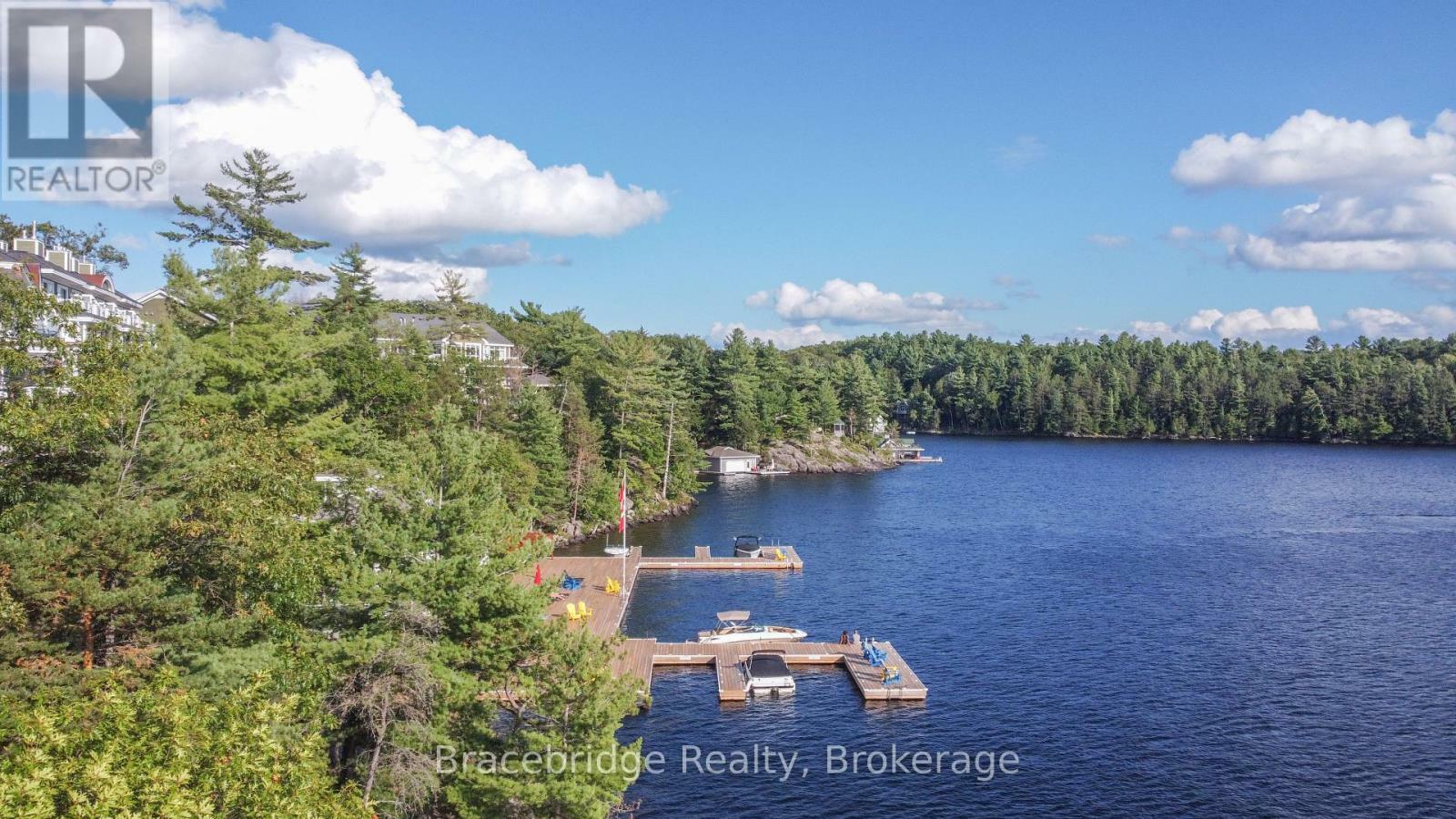 1869 Muskoka 118 Road West A102-A1&Ampa2  Muskoka Lakes (Monck (Muskoka Lakes)) ON P1L 1W8 photo