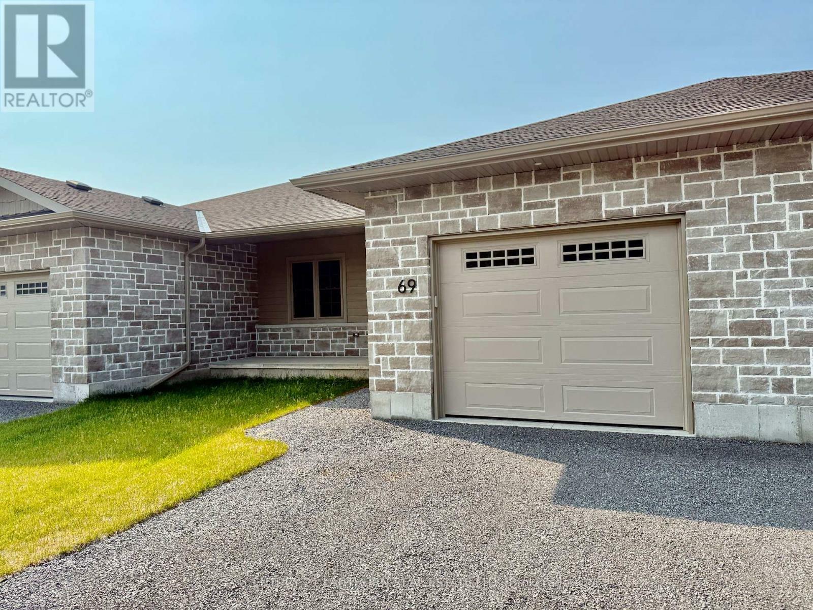 Property Photo:  69 Seymour Street West  ON K0K 2K0 