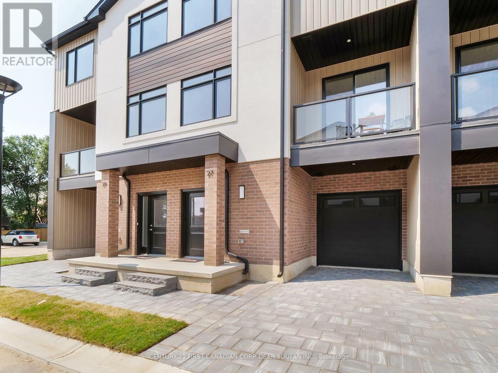 Property Photo:  349 Southdale Road East 22  ON N6E 0B9 