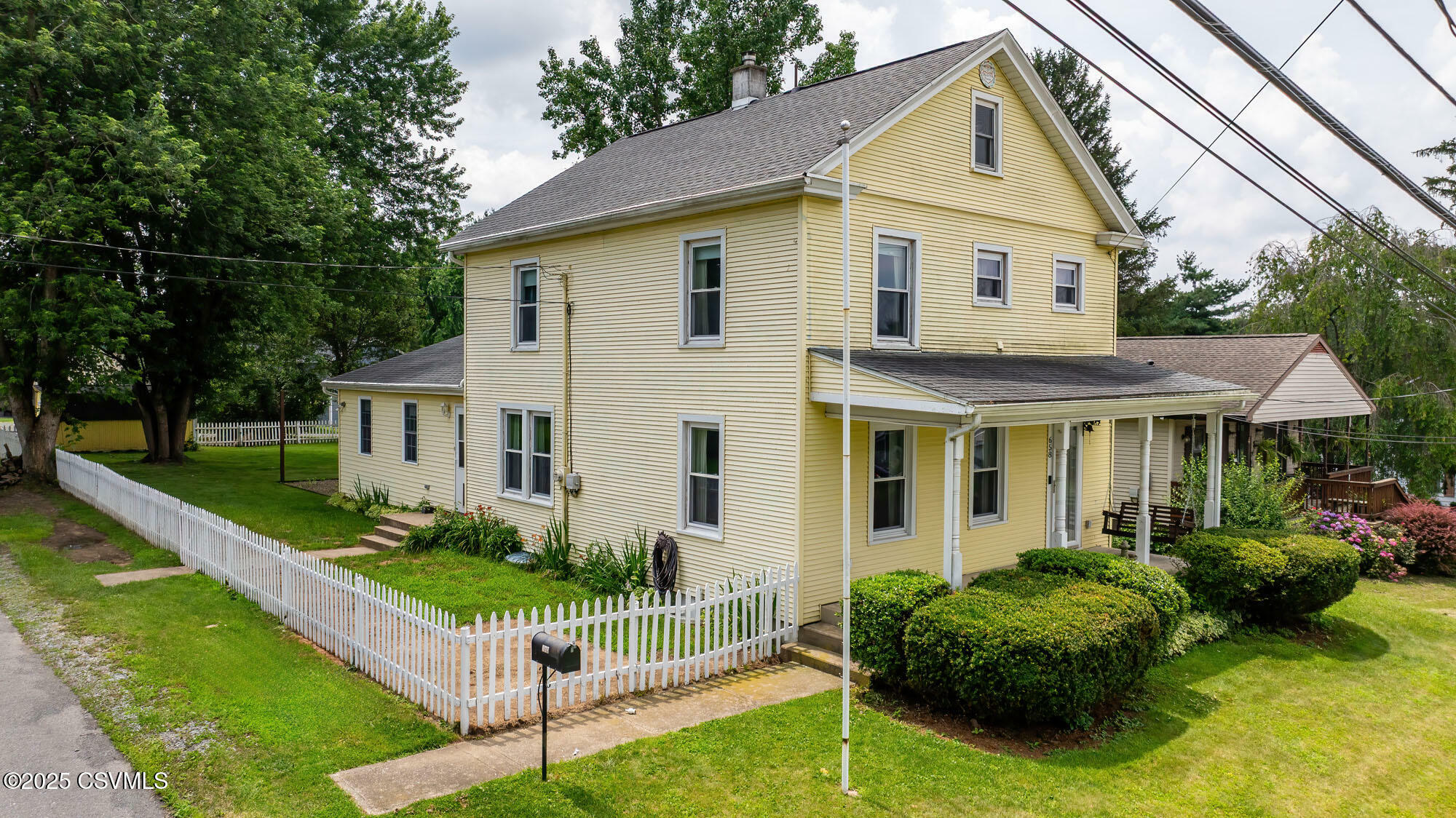 Property Photo: 658 Clinton Street PA 17821