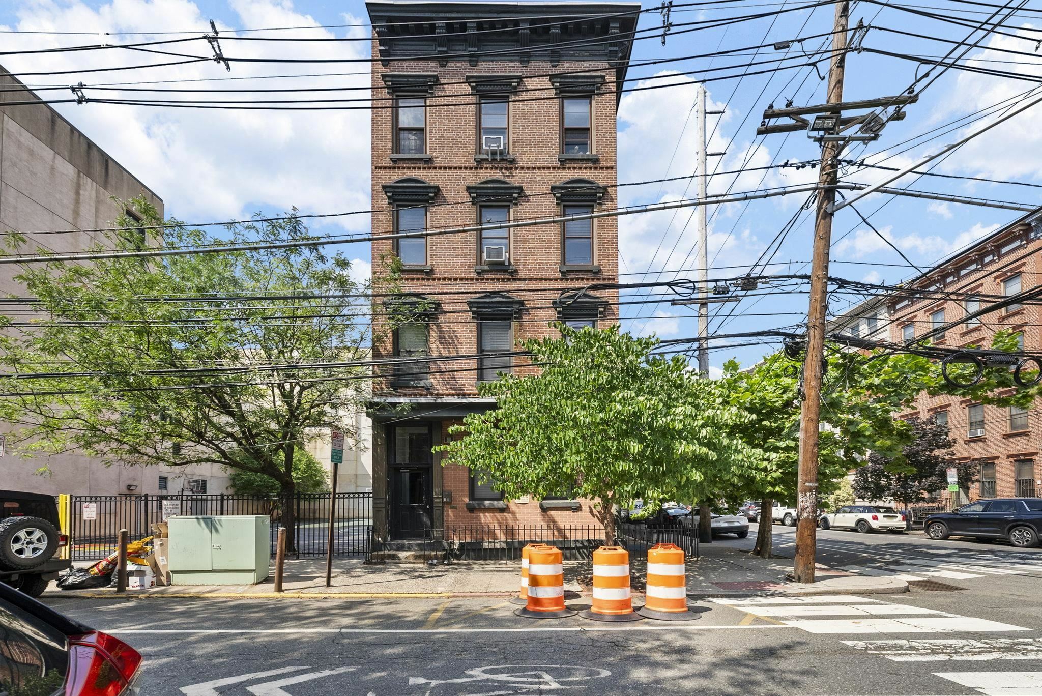 Property Photo: 550 2nd St 4 NJ 07030-6522