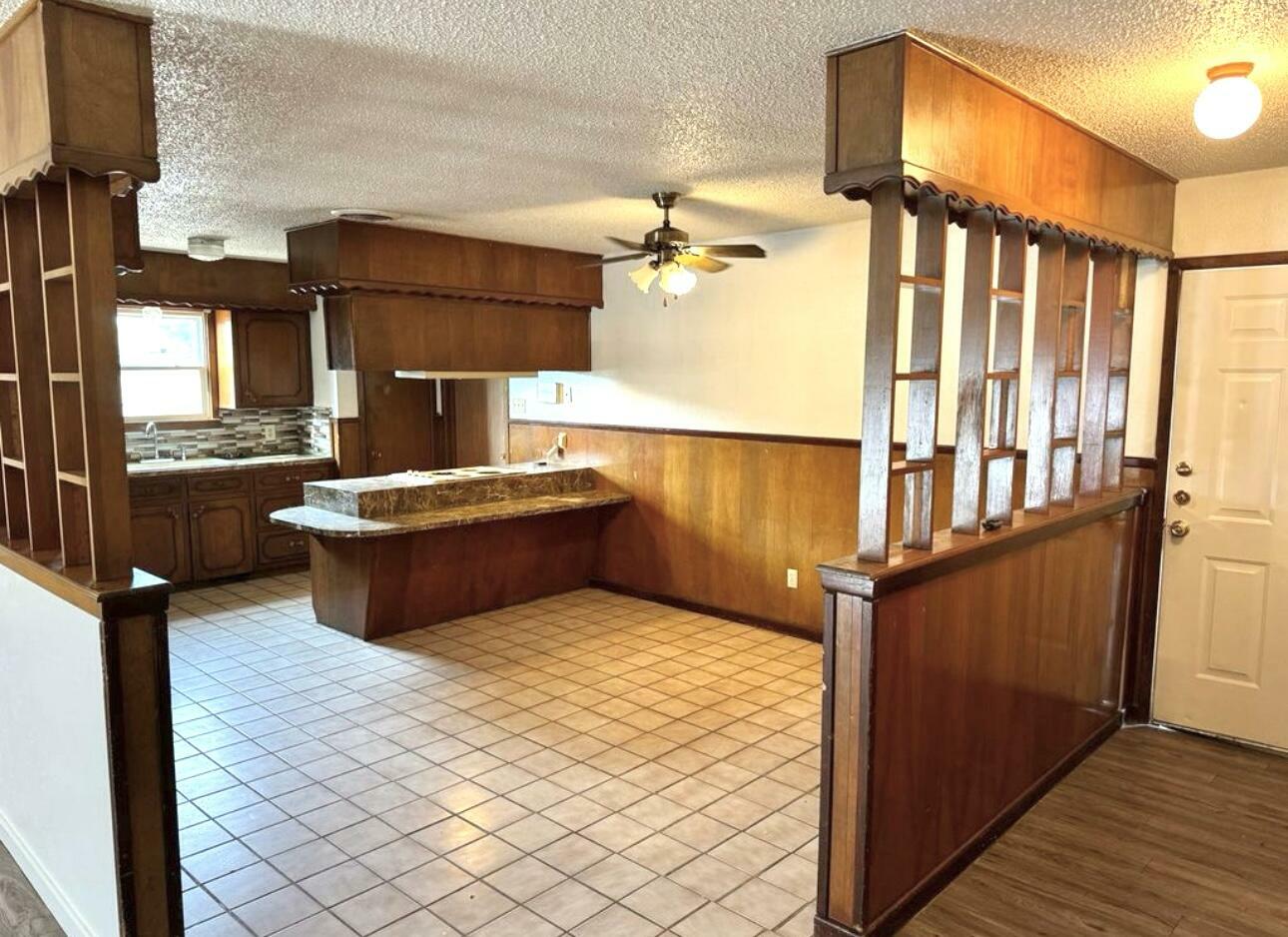 Property Photo: 1219 48th Street TX 79412