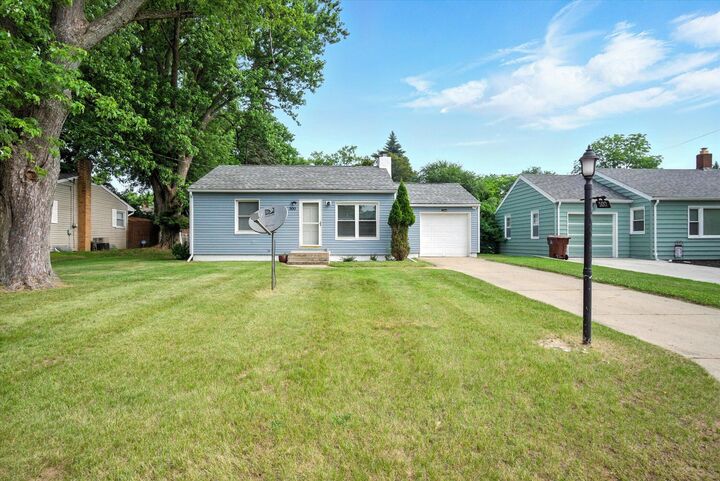 Property Photo:  500 Heyser Street  MI 49203 