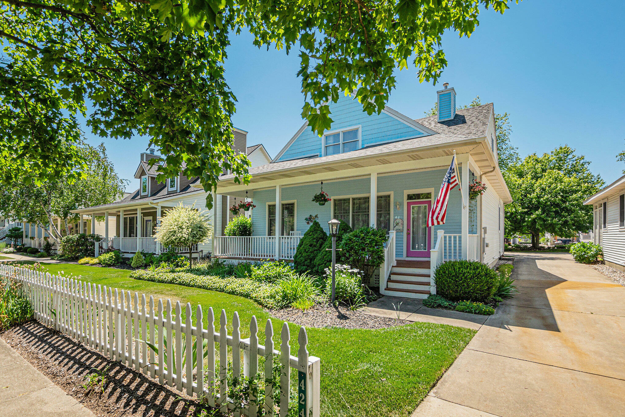 Property Photo: 424 Summer Grove Drive MI 49406