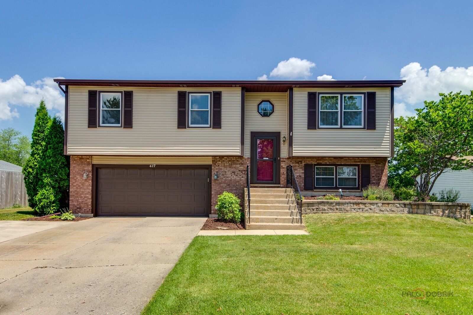 Property Photo: 417 Pheasant Ridge Court IL 60046