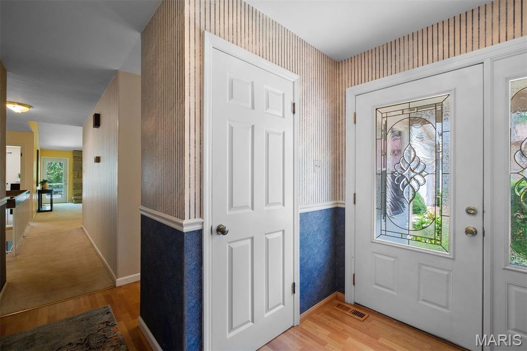 Property Photo:  1564 Walpole Drive  MO 63017 