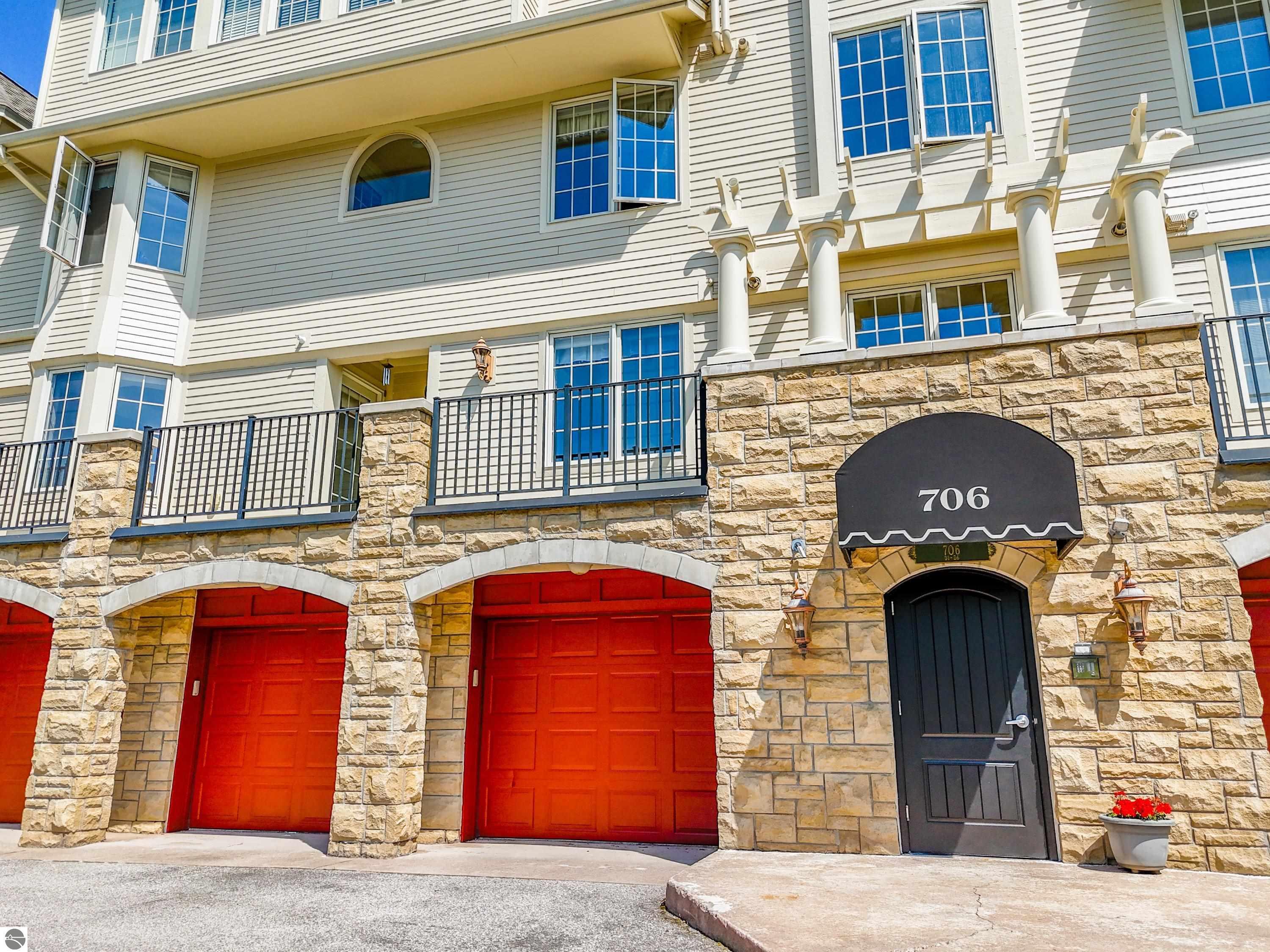 Property Photo: 706 N Dockside Circle MI 49682