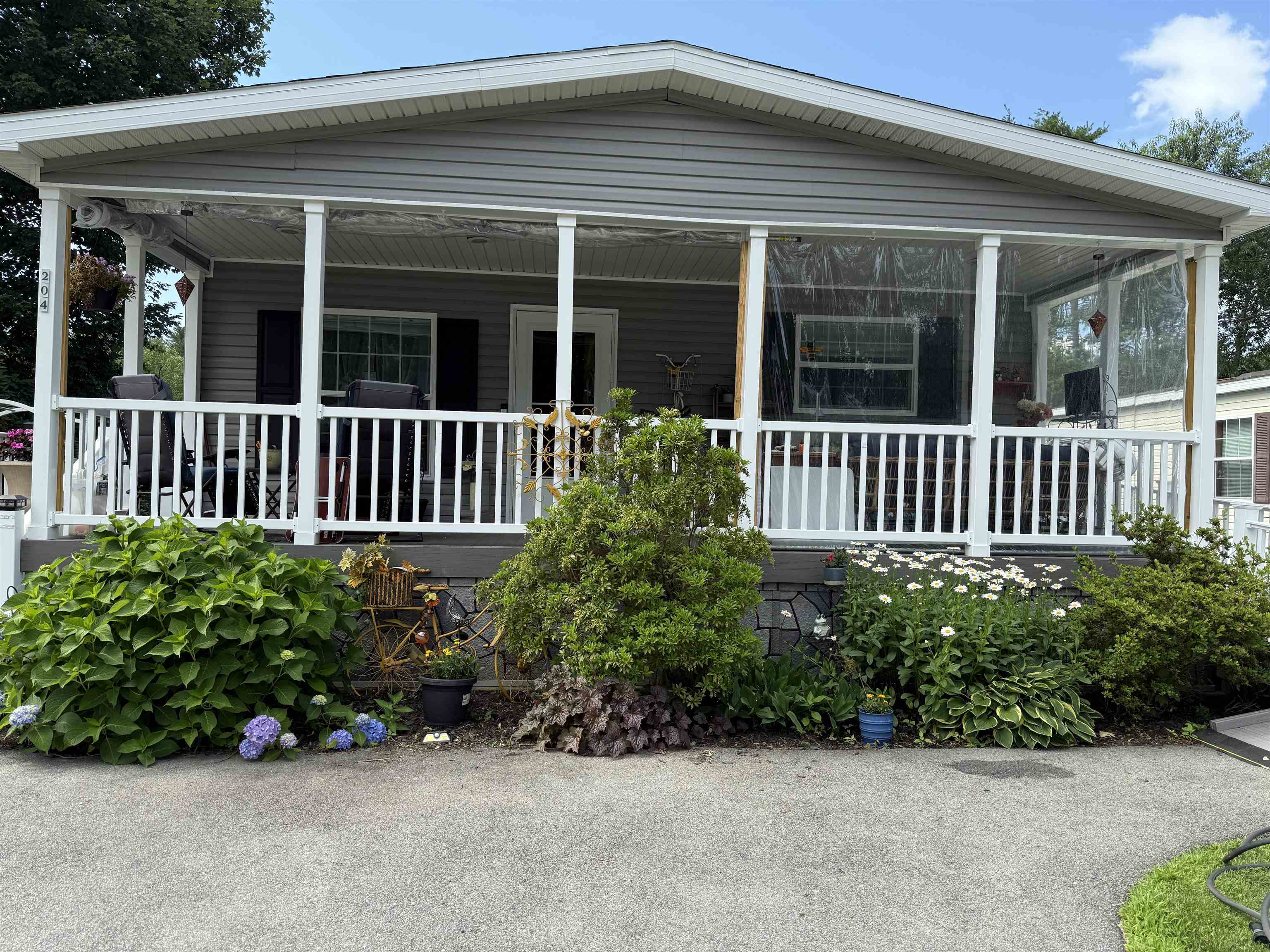 Property Photo:  204 Robinhood Drive  NH 03833 