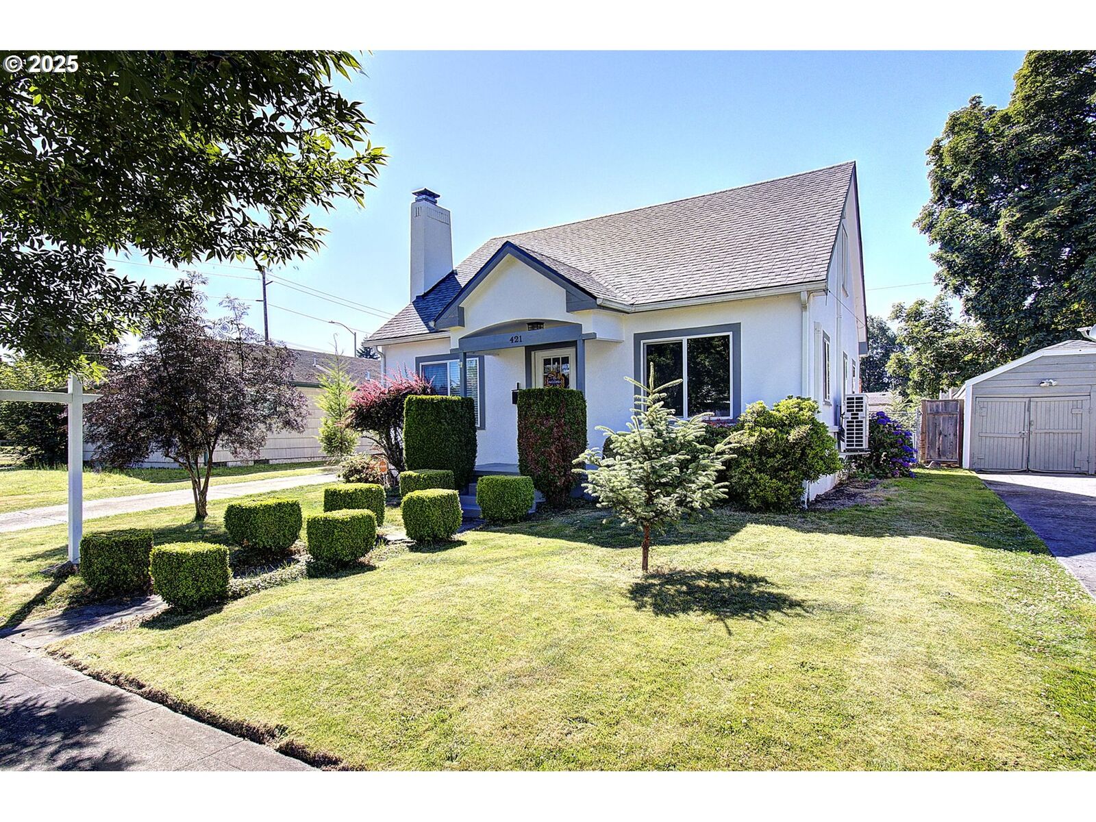 Property Photo: 421 24th Ave WA 98632