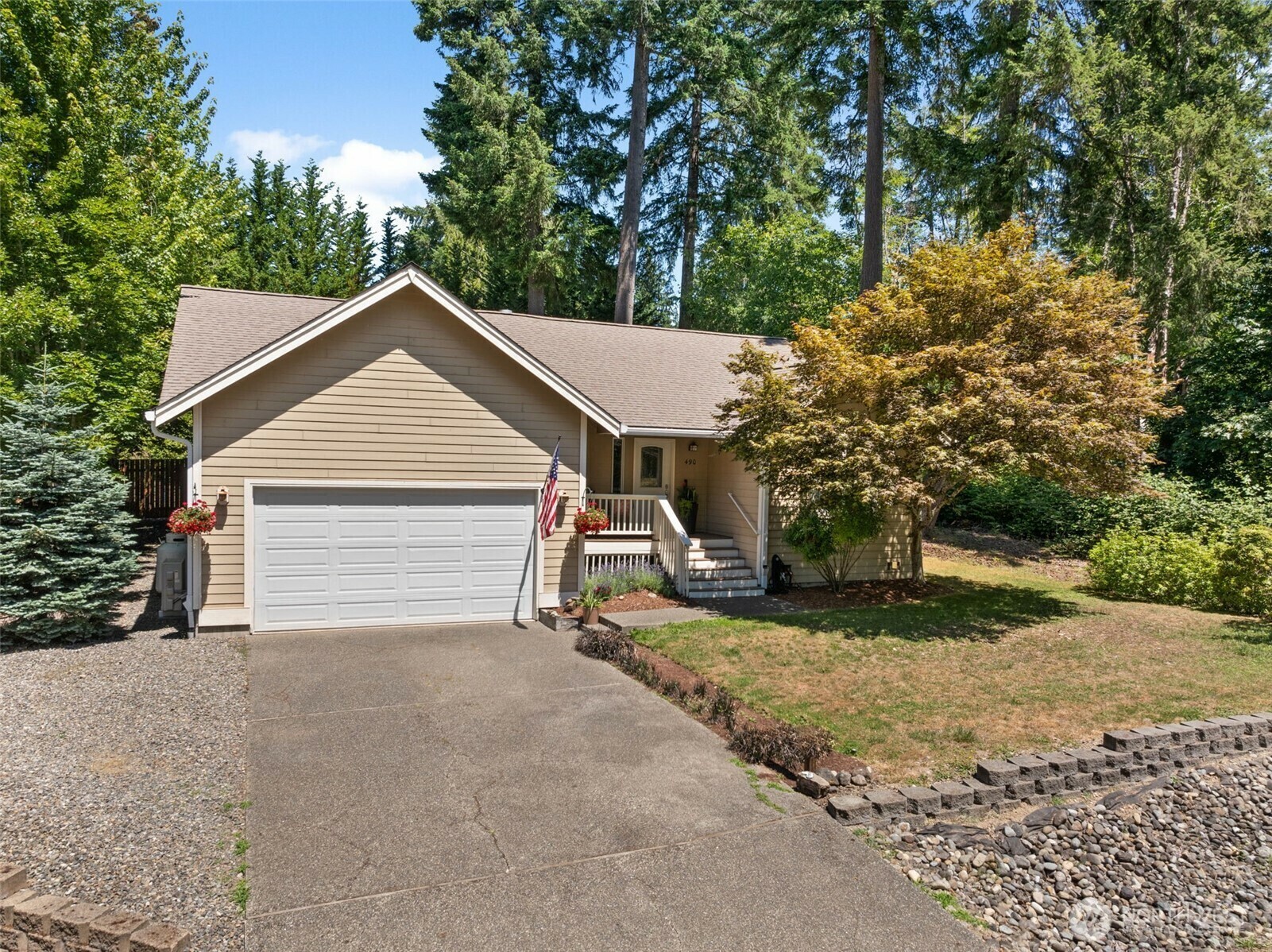 Property Photo: 490 E Mountain View Drive WA 98524
