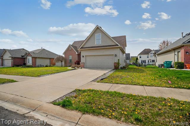 Property Photo: 34658 Pine Valley MI 48062