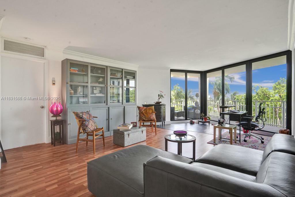 Property Photo: 2000 Towerside Ter 604 FL 33138