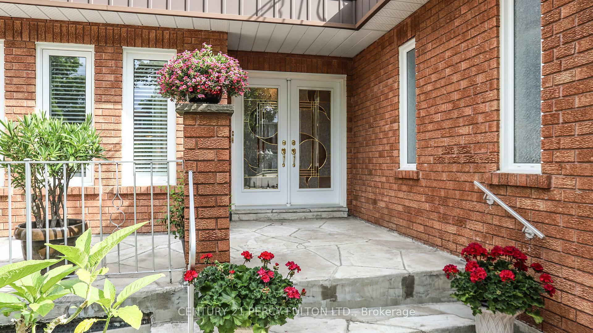 Photo de la propriété: 32 Avoca Drive ON L3R 8X8