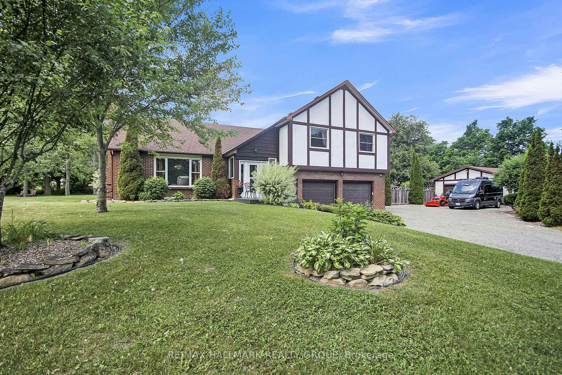 Property Photo: 6942 Gallagher Road ON K0A 2T0
