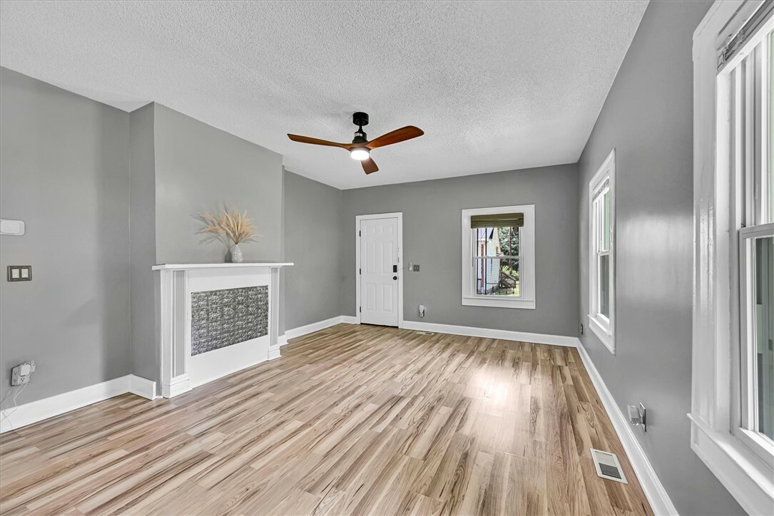 Property Photo: 23 Stringer Street SC 29627