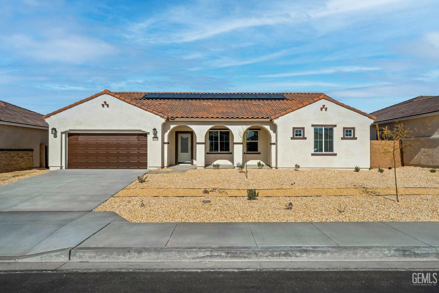5106 Beaverhead Avenue  Bakersfield CA 93306 photo
