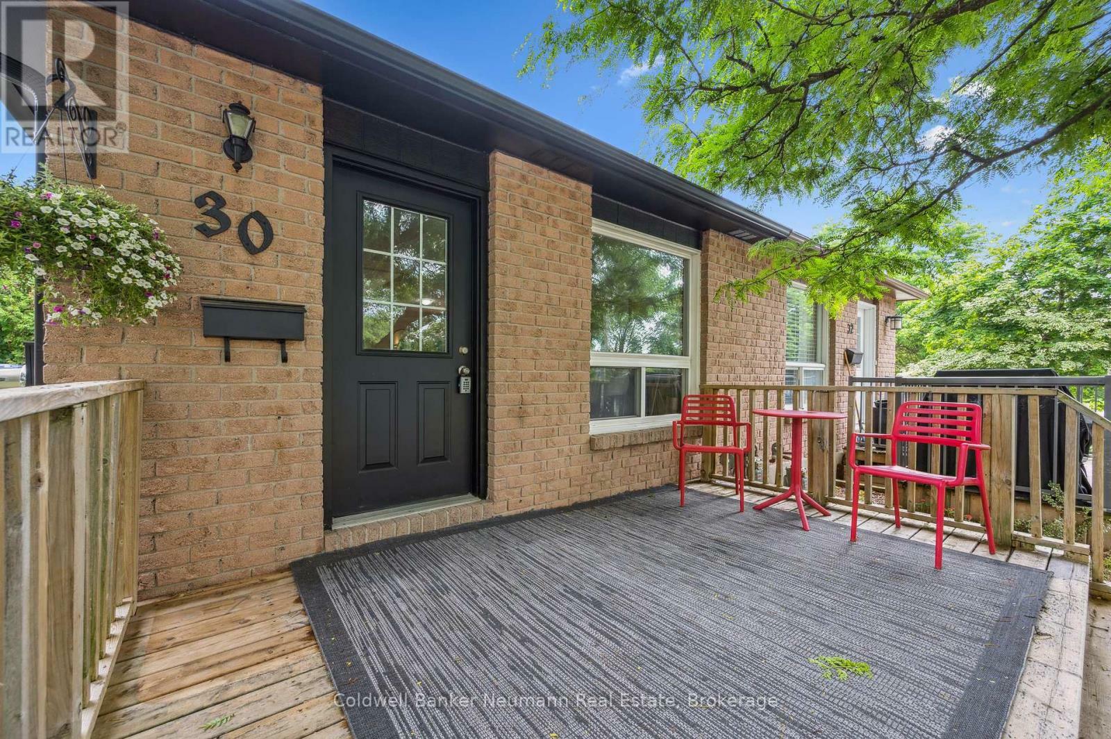 Property Photo: 30 Mason Court ON N1G 3G9
