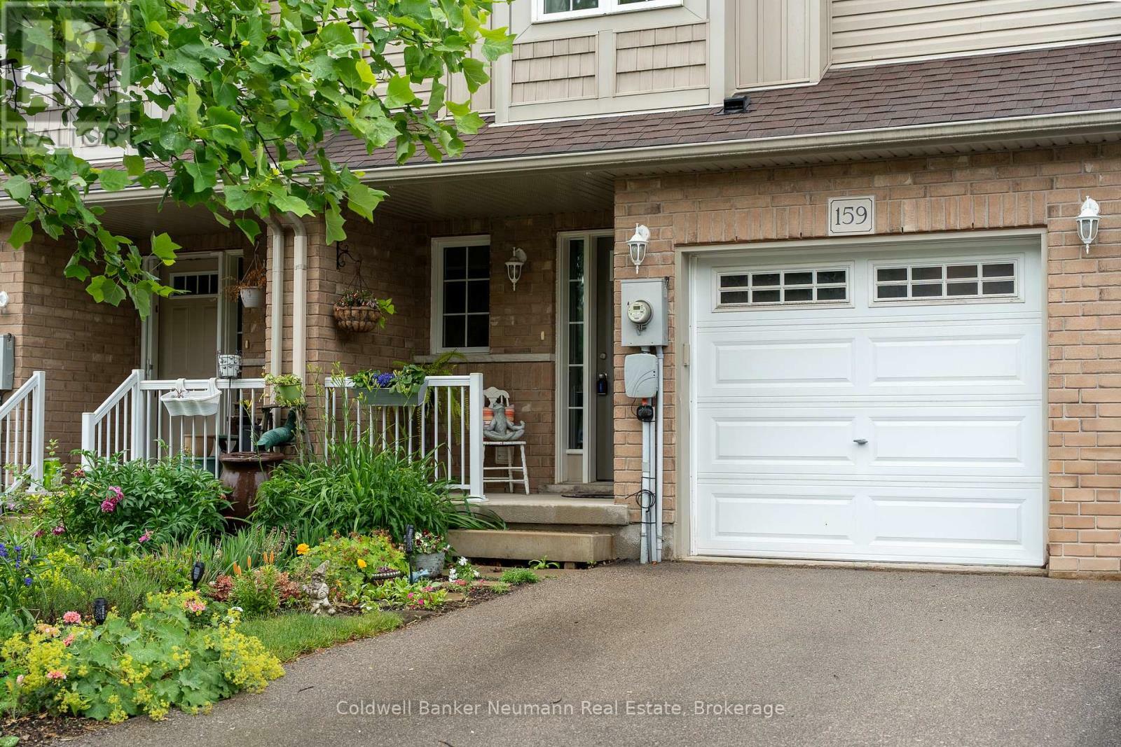 Property Photo: 159 Kemp Crescent ON N1E 0K1
