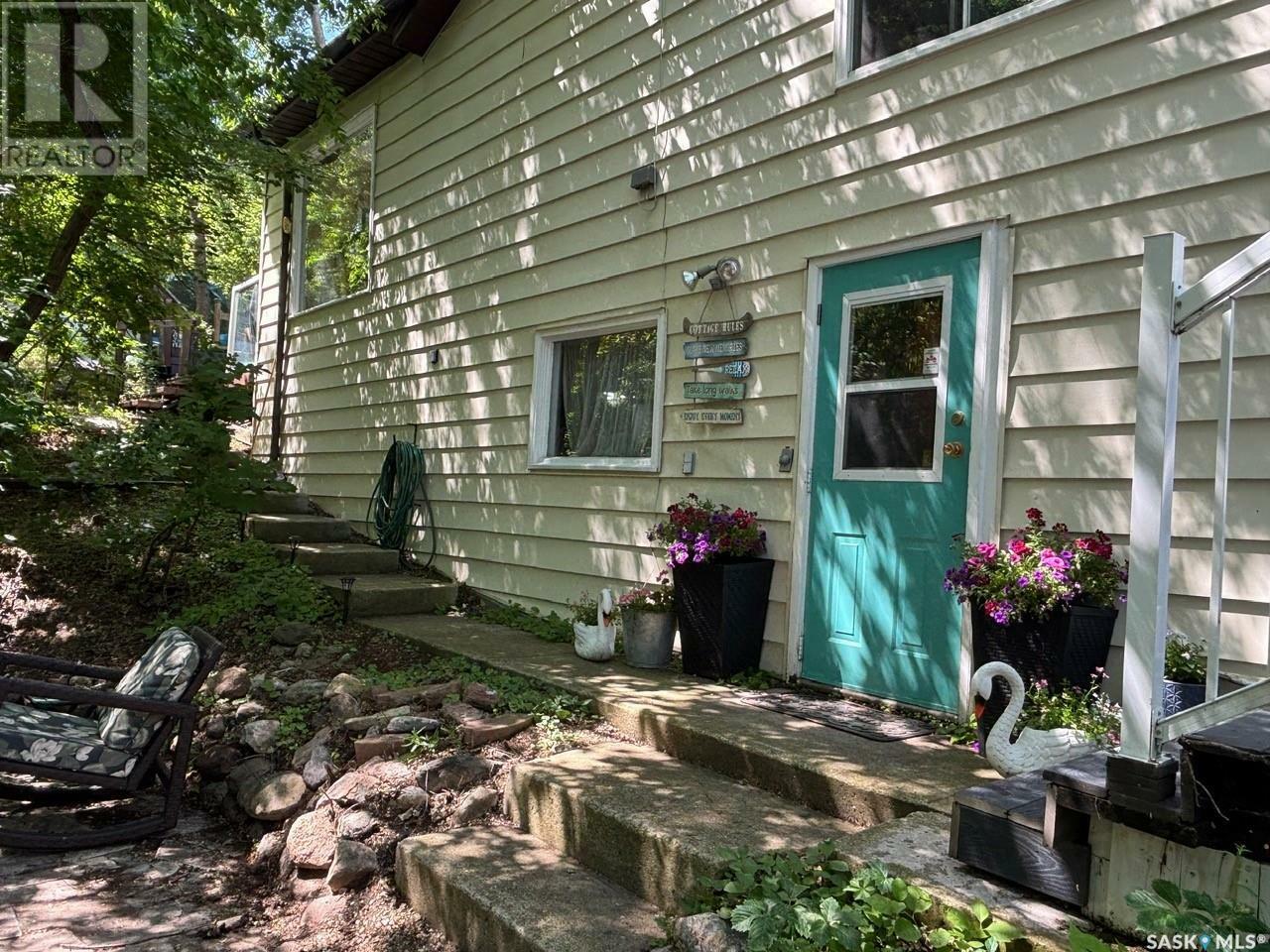 Property Photo: 232 Green Avenue SK S0G 4C0