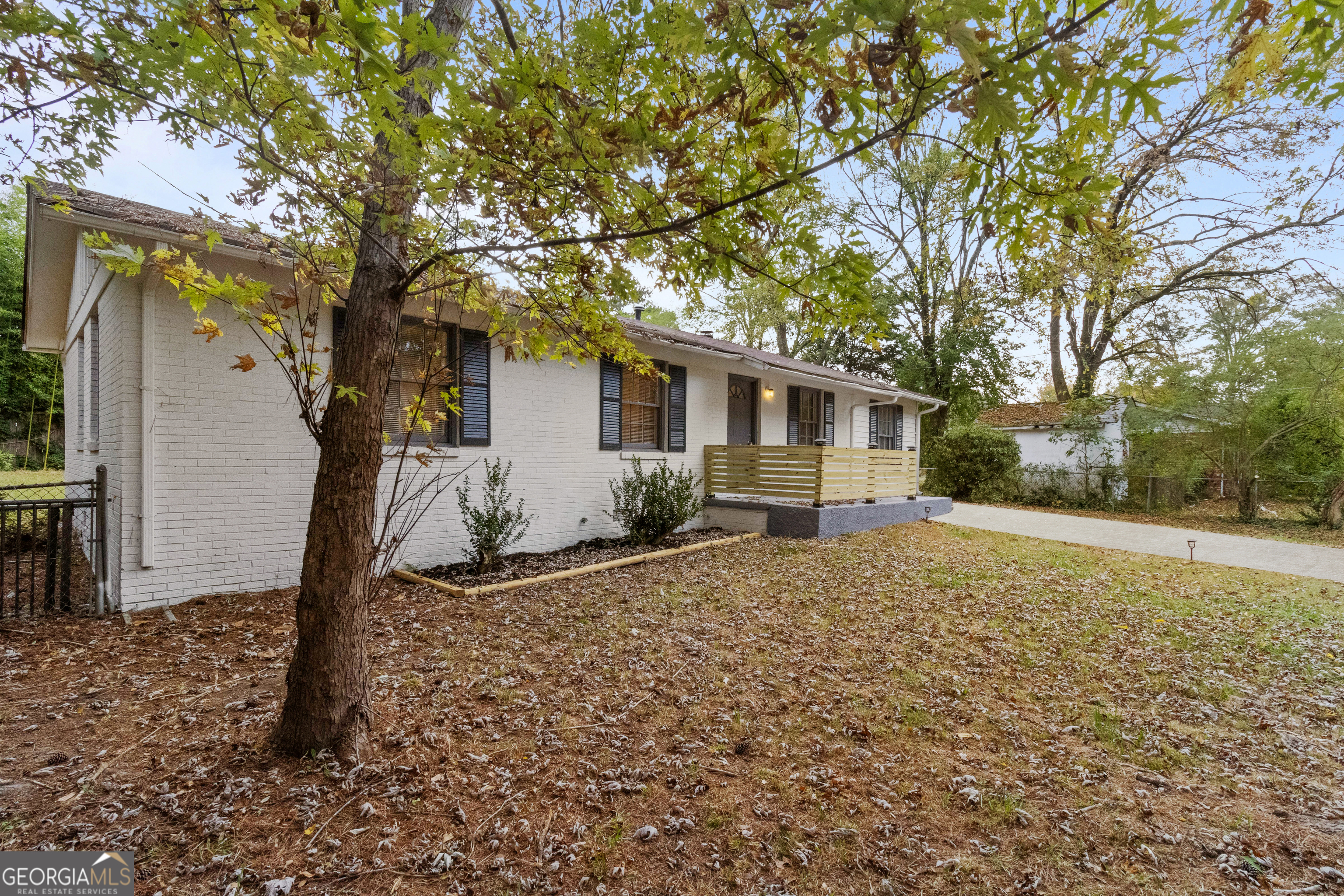 Property Photo: 200 Sunrise Circle GA 30274