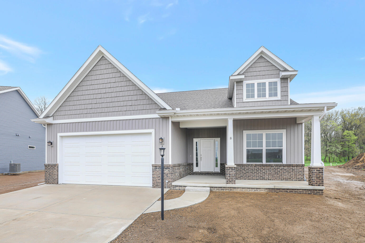 Property Photo:  4 Forest Drive  IL 61856 