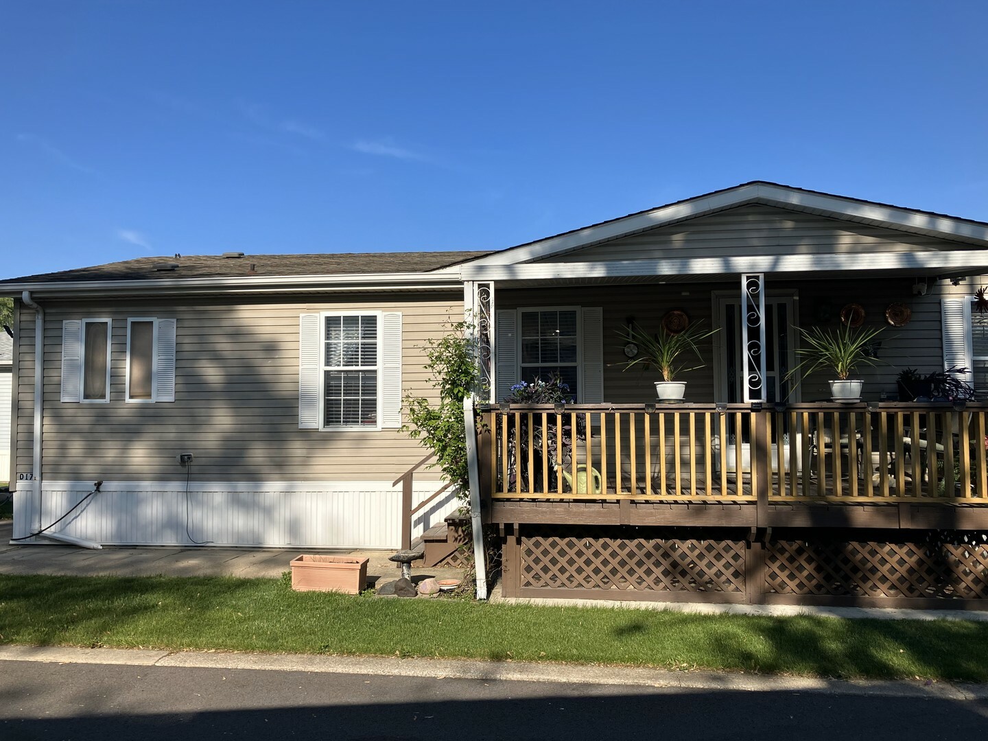 Property Photo: 6801 S La Grange Road D17 IL 60525