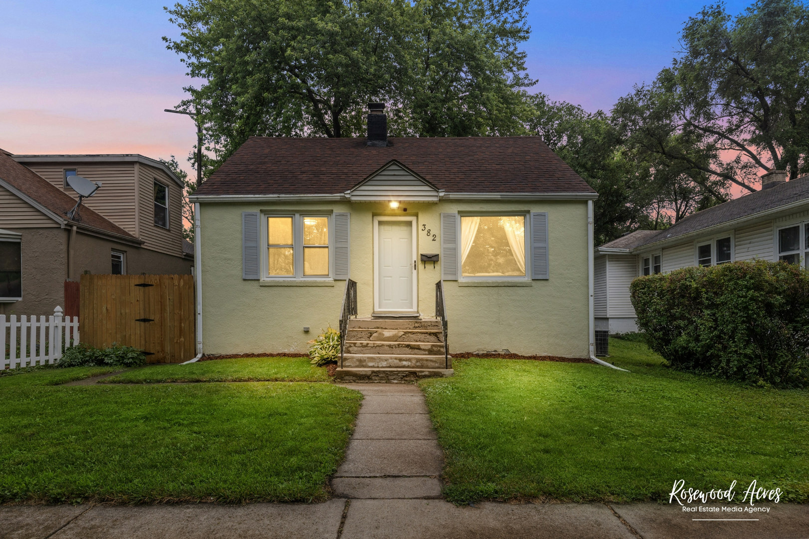 Property Photo: 382 N 8th Avenue IL 60901