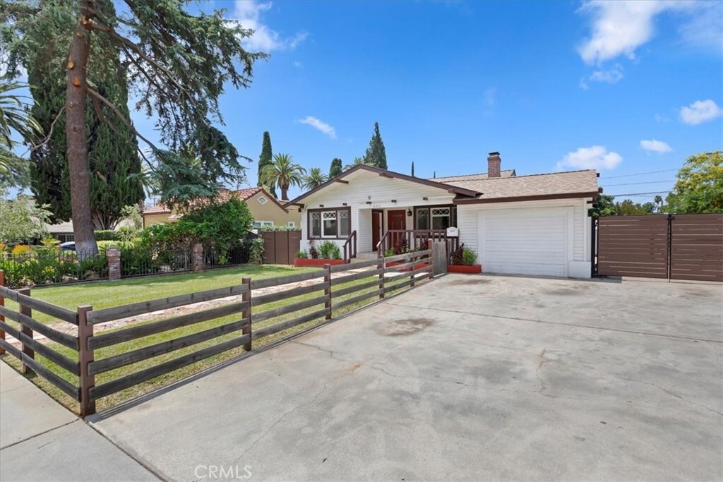 Property Photo: 5571 Magnolia Avenue CA 92506