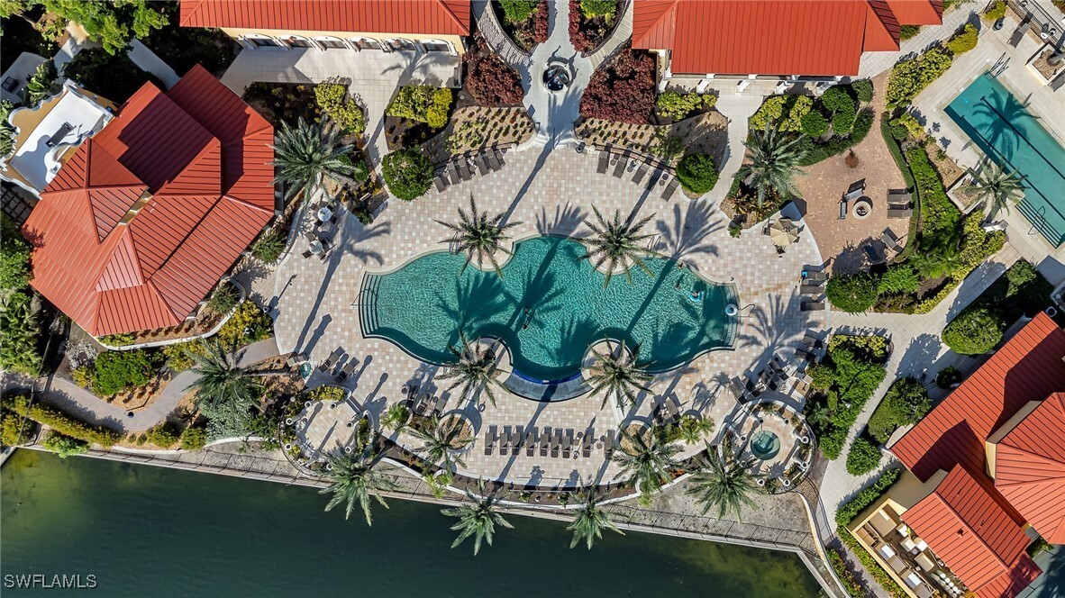 Property Photo: 96 Vivante Boulevard 211 FL 33950