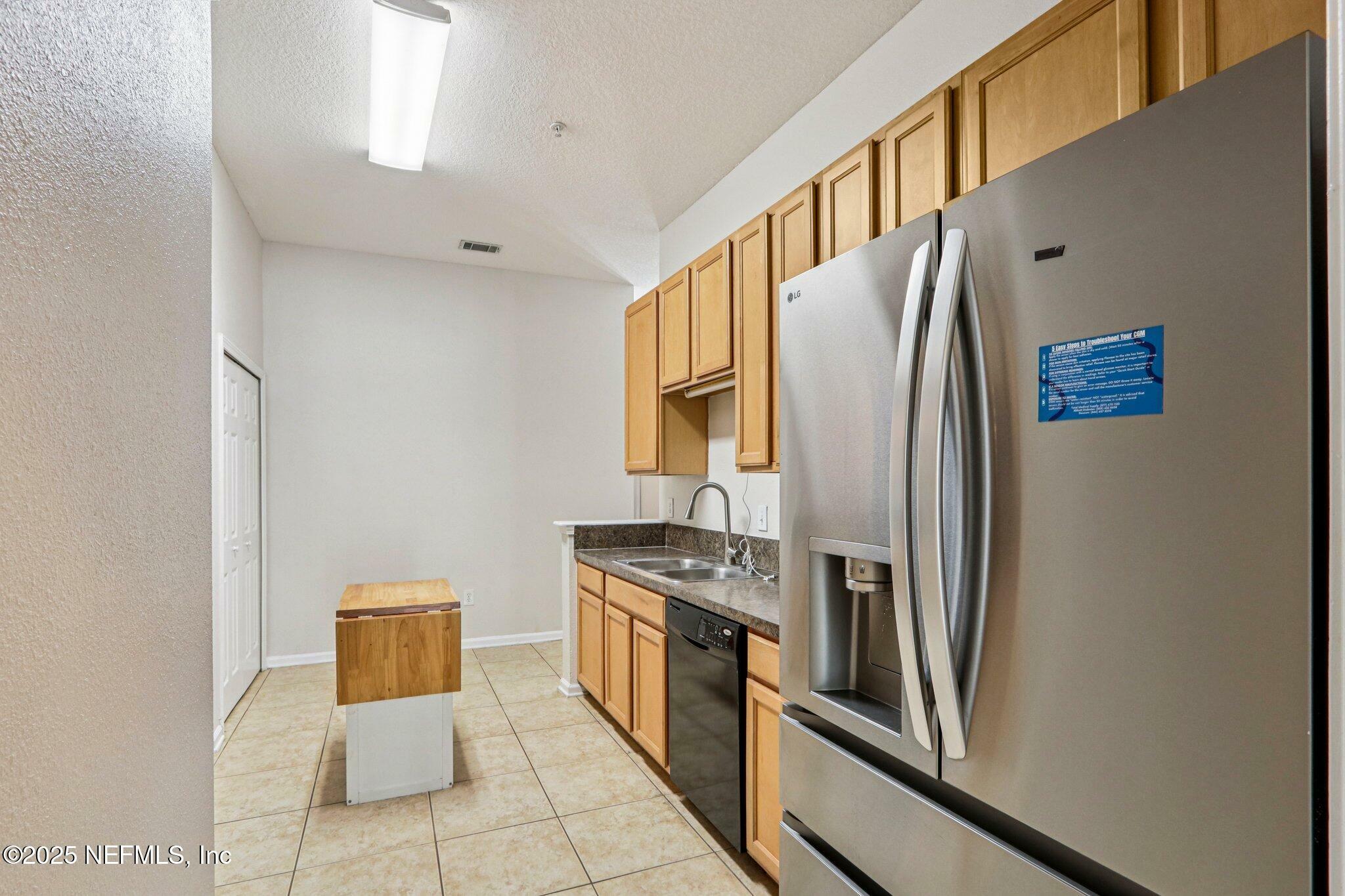 Property Photo:  13816 Herons Landing Way 1  FL 32224 