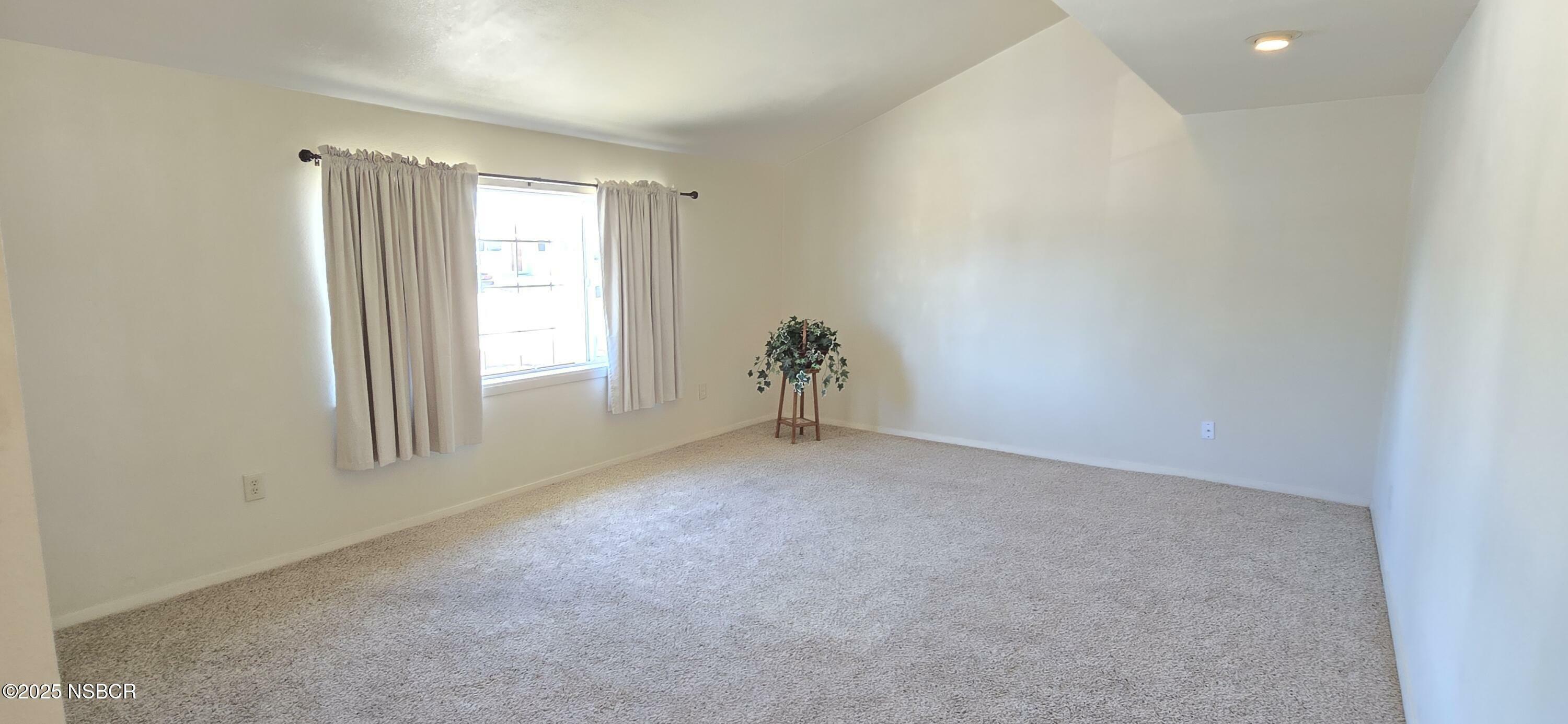 Property Photo:  1479 Calle Segunda  CA 93436 