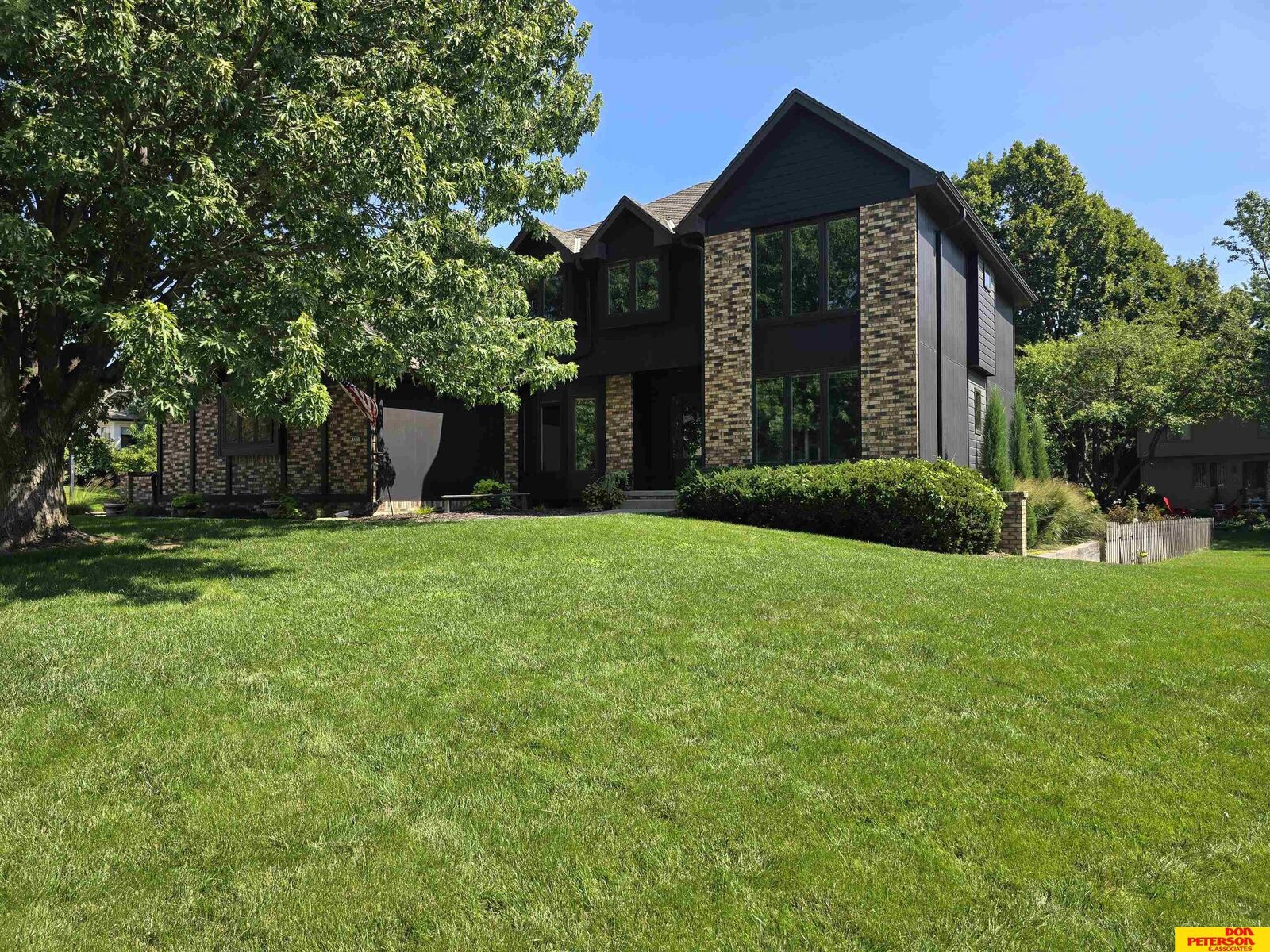 Property Photo:  1325 N 127th Avenue  NE 68154 