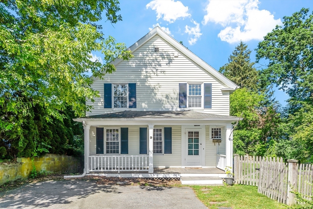 Property Photo:  9 Maple Ct  MA 01810 