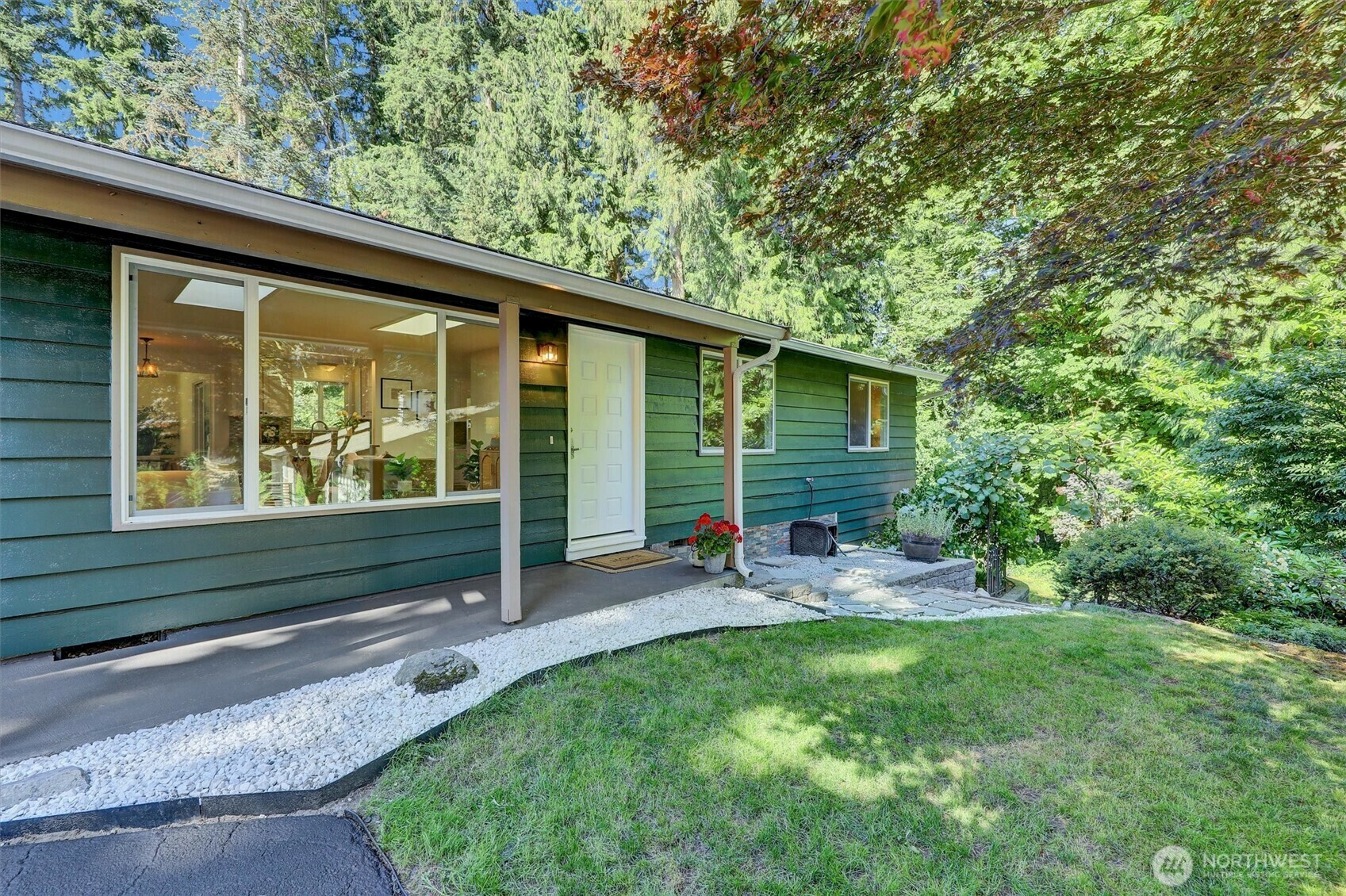 Property Photo: 20915 W Richmond WA 98021
