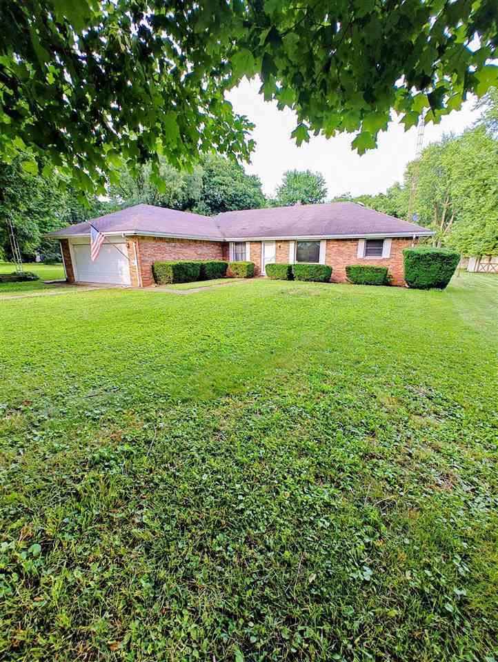 Property Photo: 1775 N Jacksonburg Road IN 47327