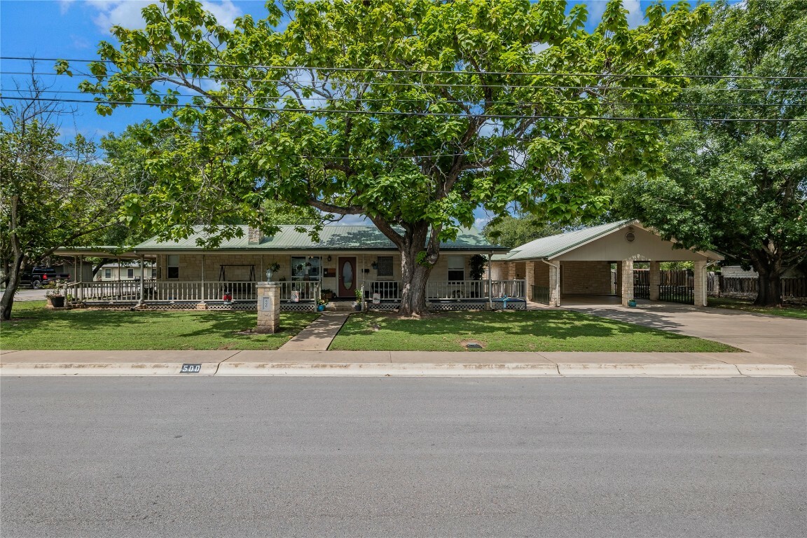 Property Photo: 500 N Main Street N TX 78611