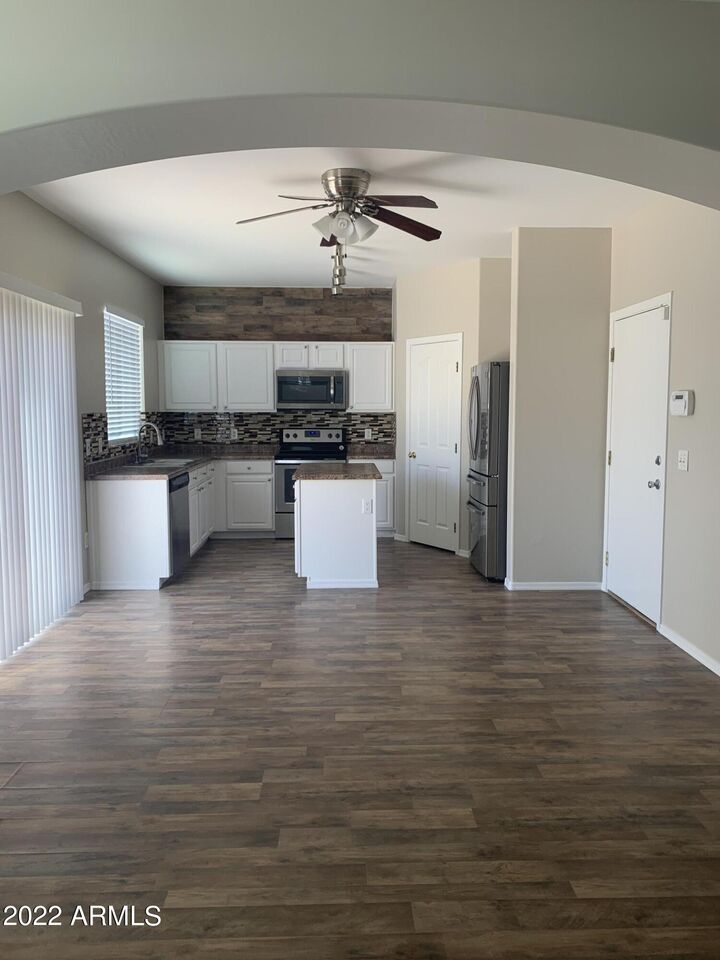 Property Photo: 1945 E 36th Avenue AZ 85119