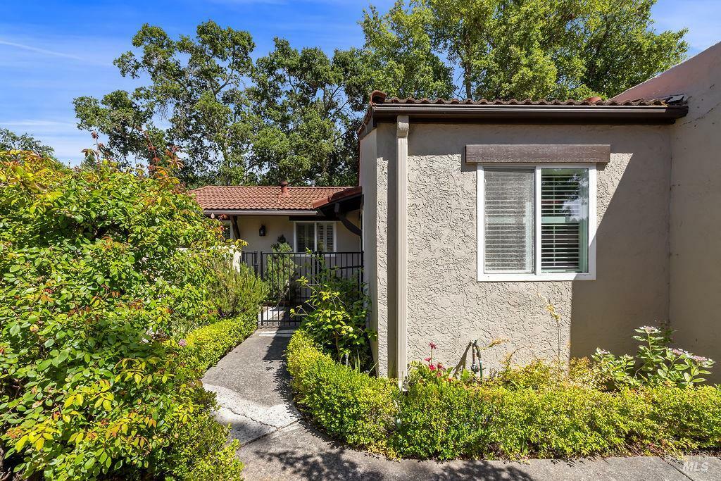 Property Photo: 934 Shady Oak Drive CA 95404