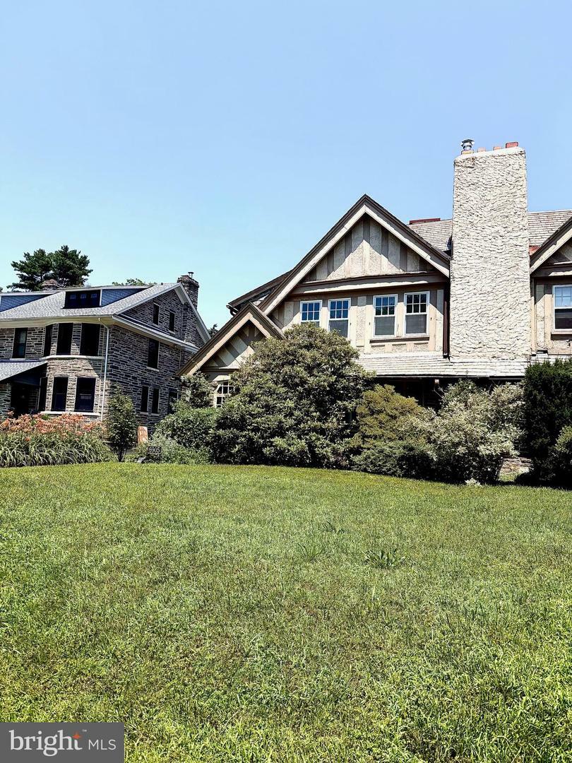 Property Photo: 6905 Lincoln Drive PA 19119
