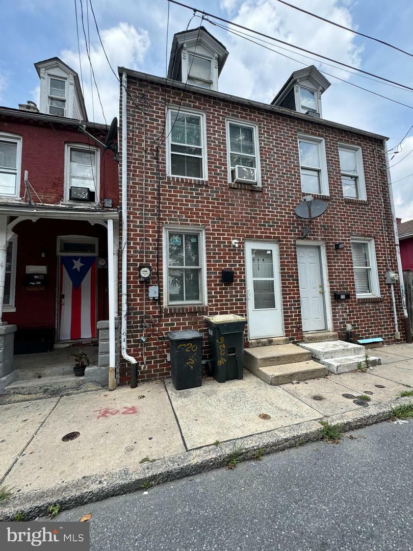 Property Photo: 520 1/2 Green Street PA 17602
